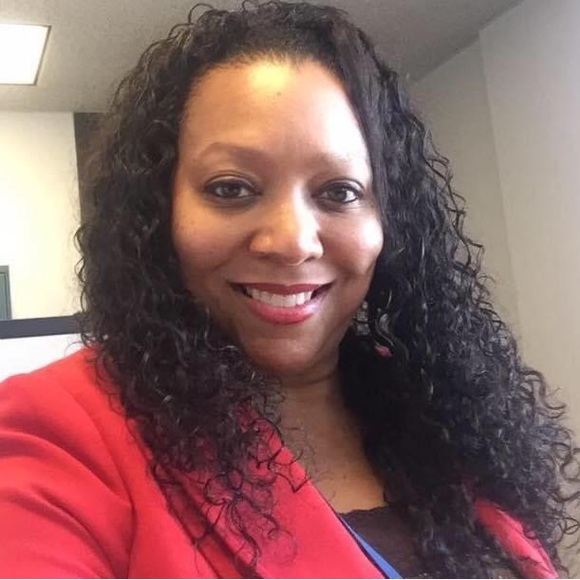 Meet your Posher, Leggsmahoney - Picture 3 of 3